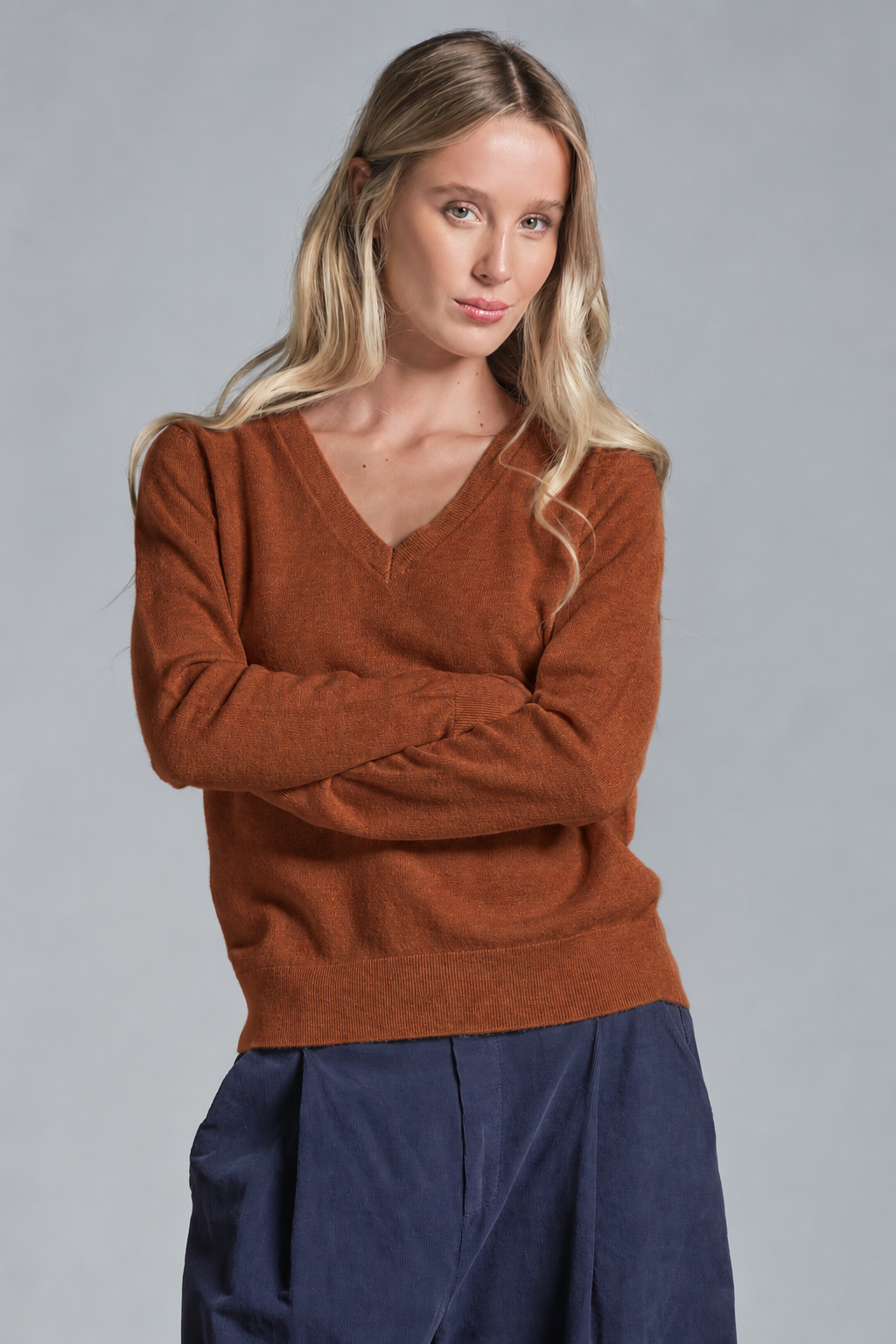 SILVY V NECK IN WOOL MERCERIZED