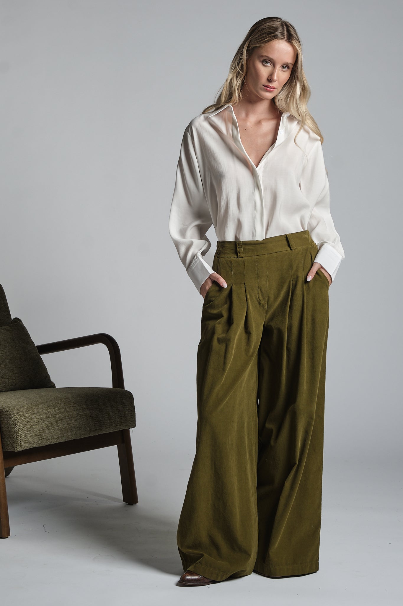 PELIA TROUSER IN CORDUROY