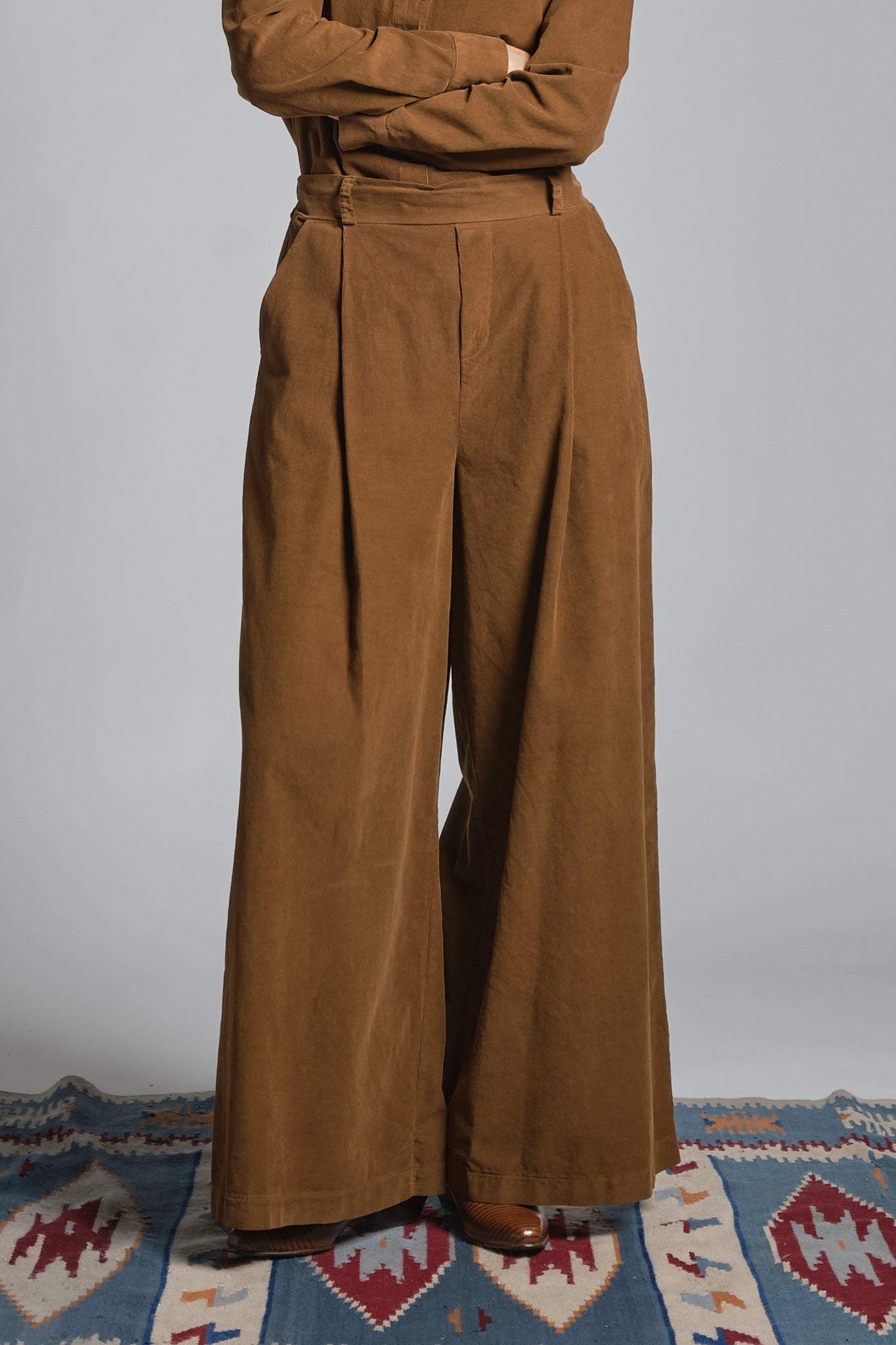 PELIA TROUSER IN CORDUROY