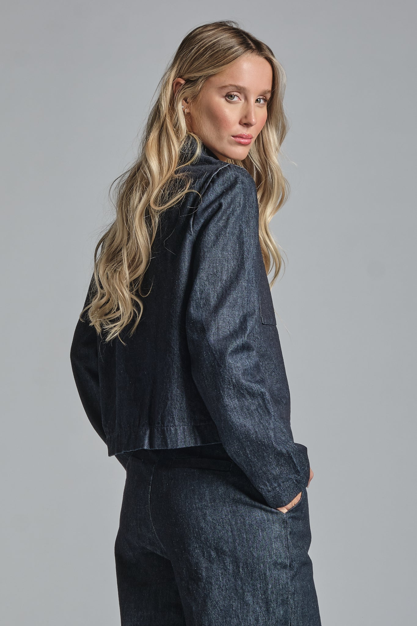 JASH SHORT JACKET IN DENIM