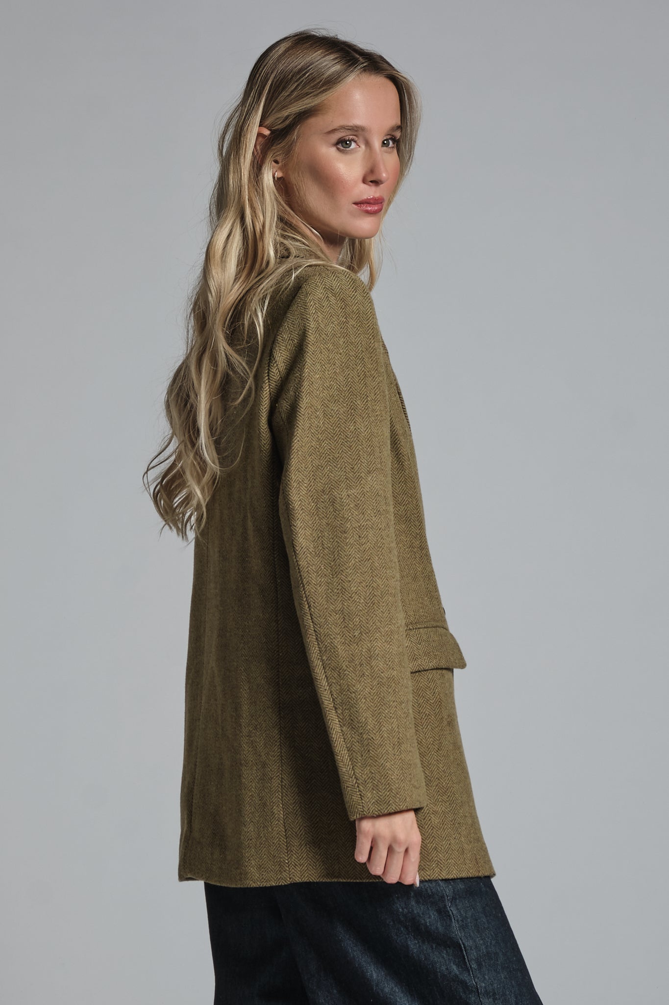 JANET BLAZER 2 BUTTON IN MIXED WOOL