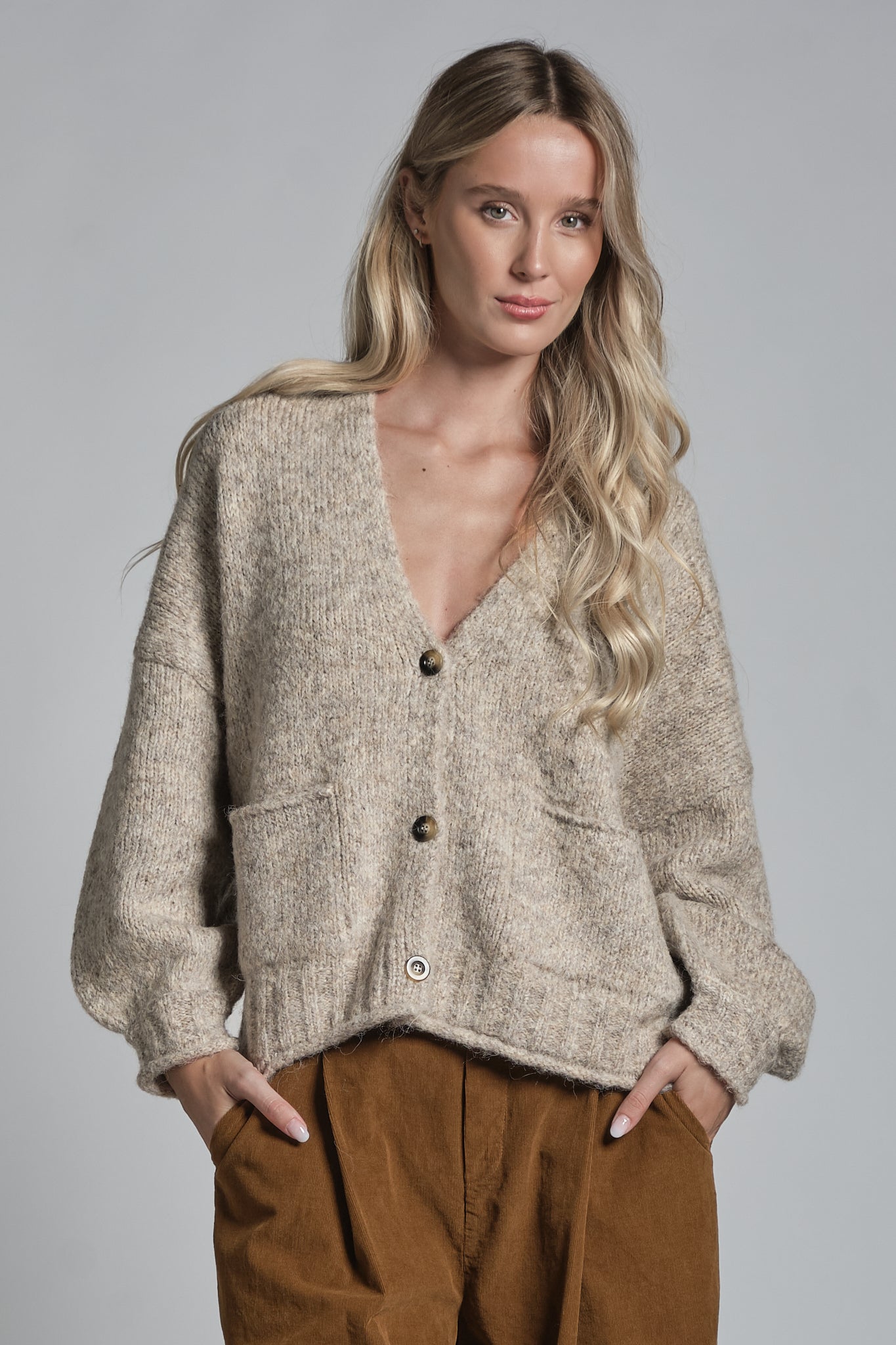 CHELSEA CARDIGAN IN MIXED WOOL