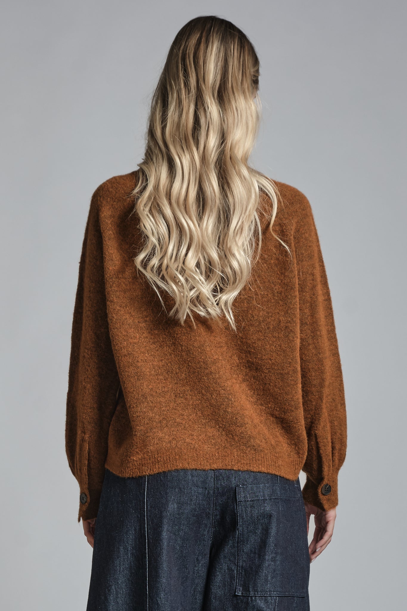GILLY ROUND NECK IN MIXED ALPACA