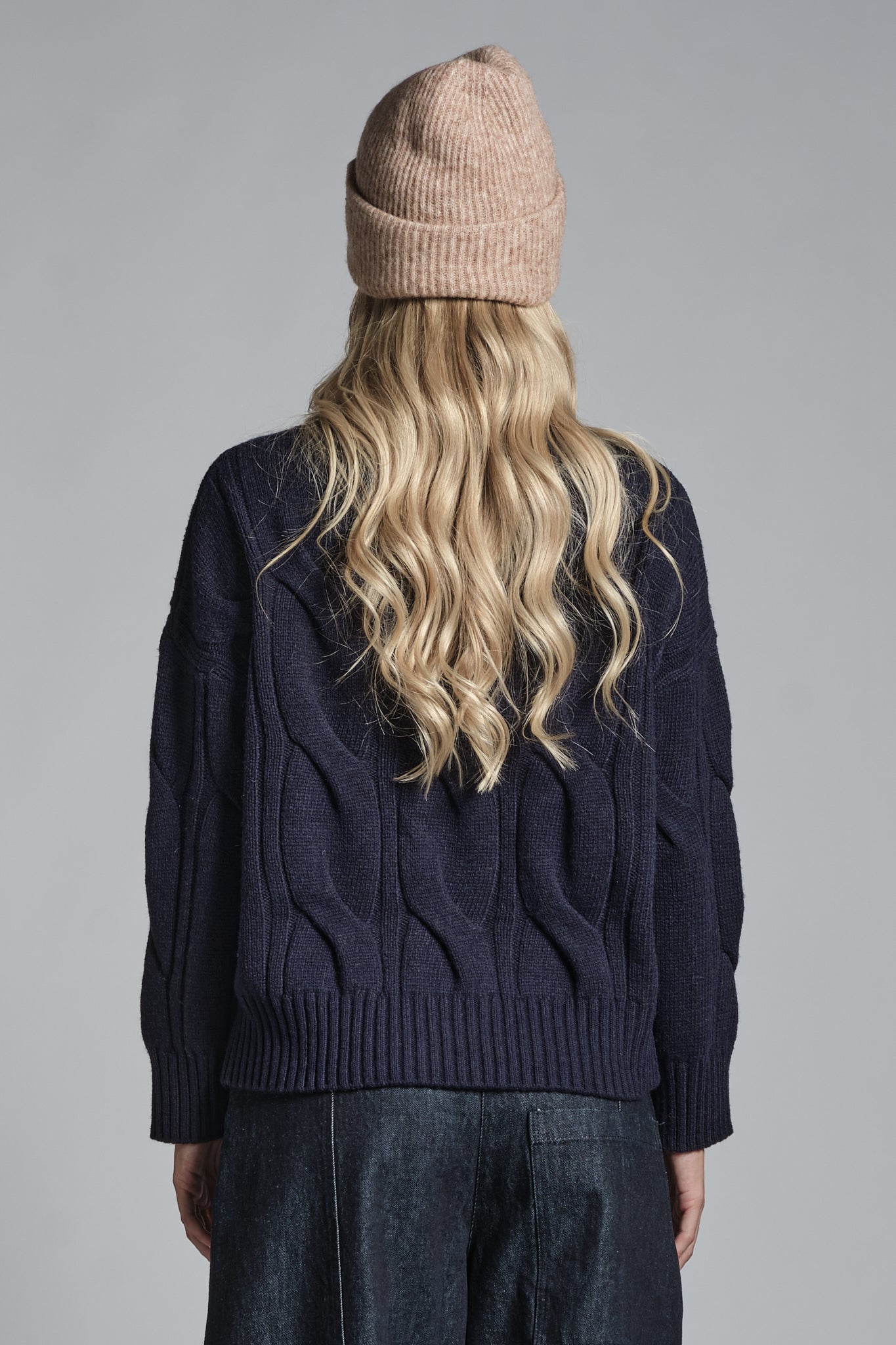 VALERY V NECK IN MIXED WOOL