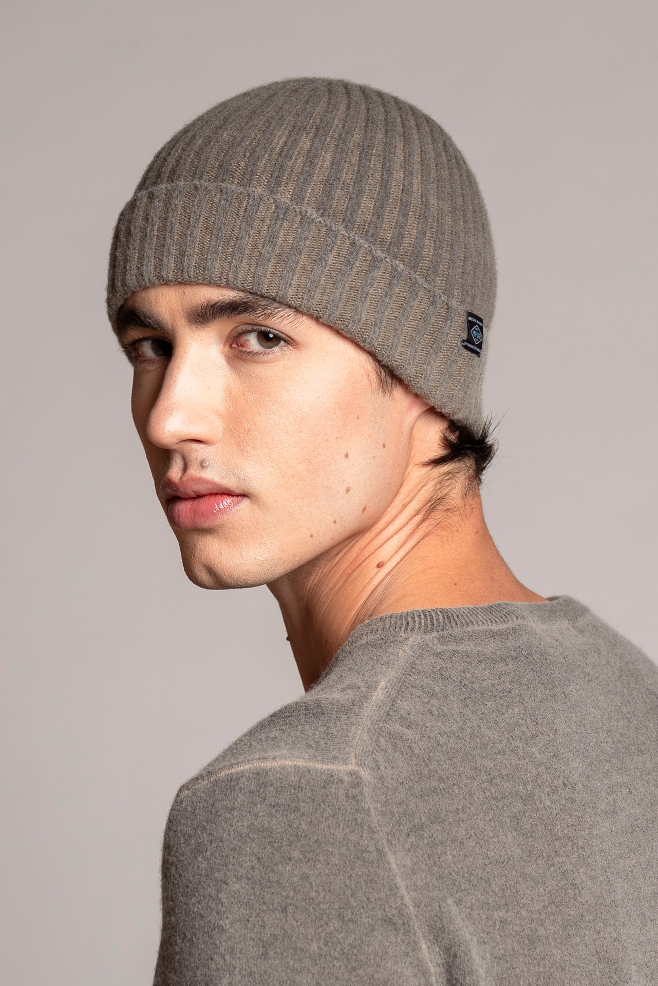 JAMES HATS IN MIXED WOOL