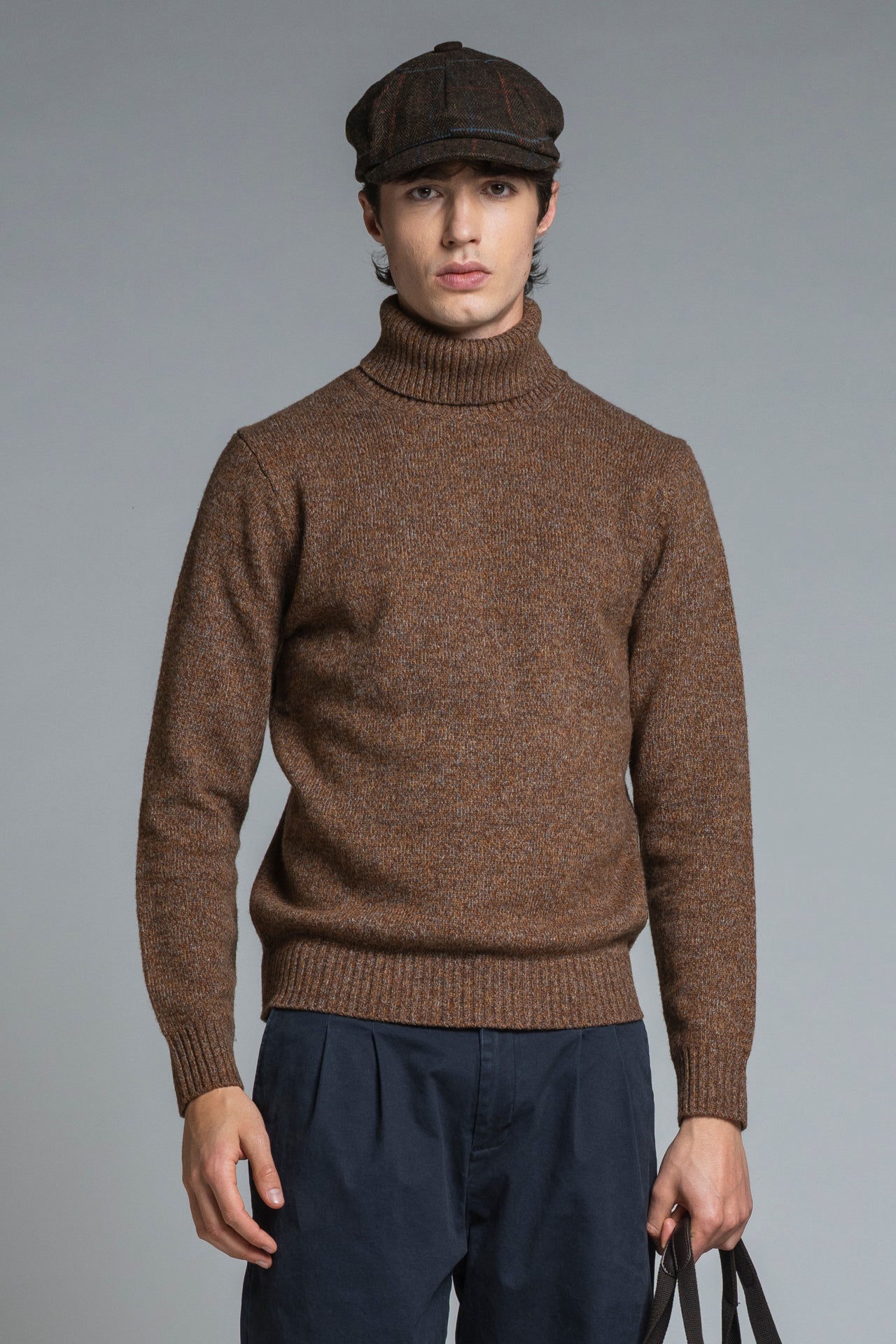 JOHN TURTLENECK IN MOULINE'