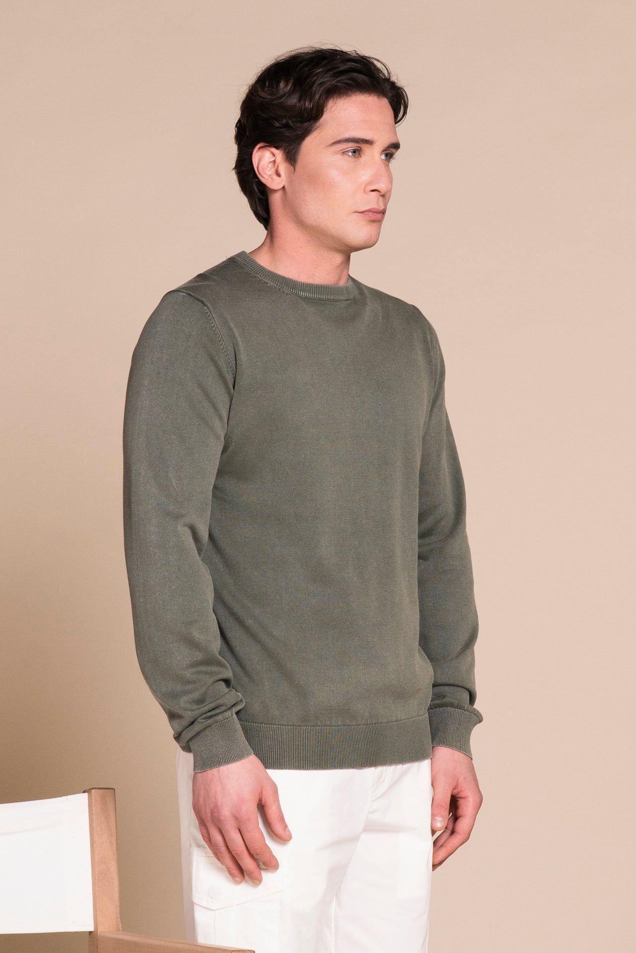 LORIS ROUND NECK