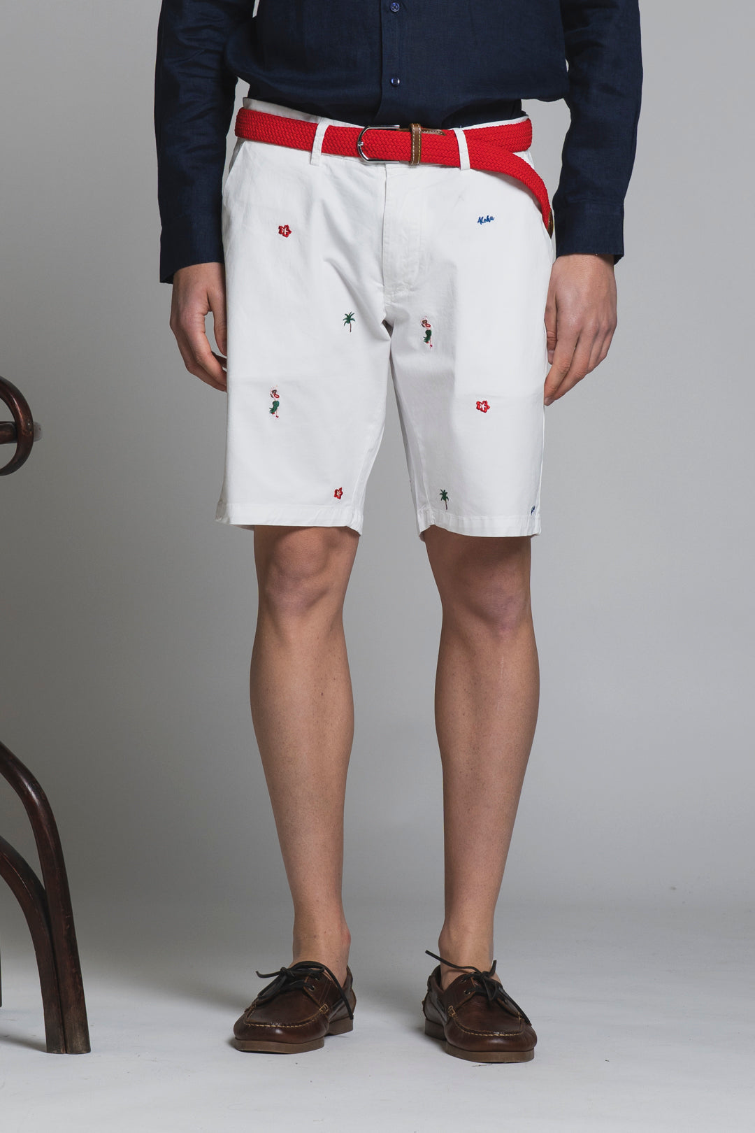 REY ALOHA CHINO SHORT IN TWILL WITH EMBROIDERY
