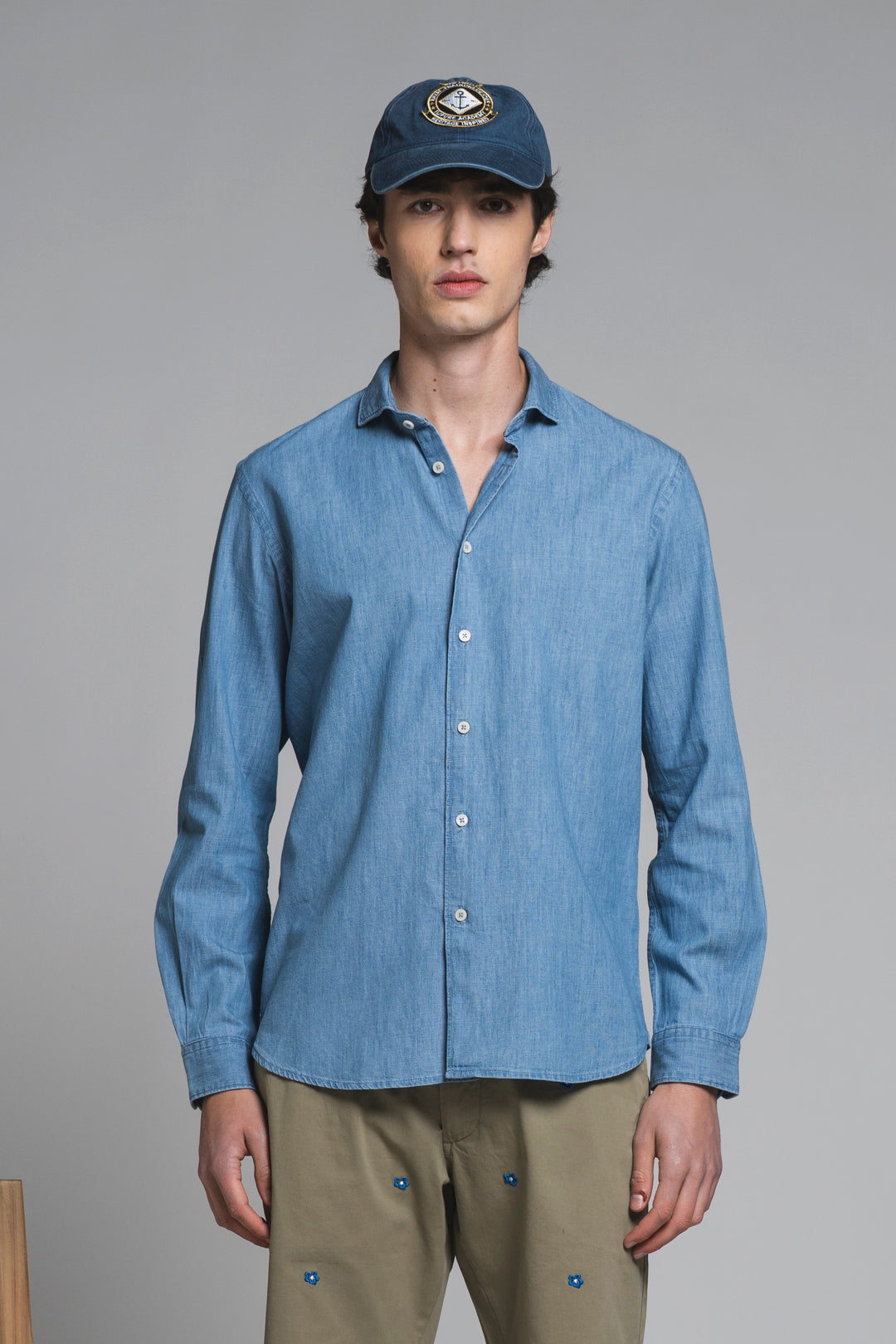 LARS KOREAN SHIRT IN SEERSUCKER