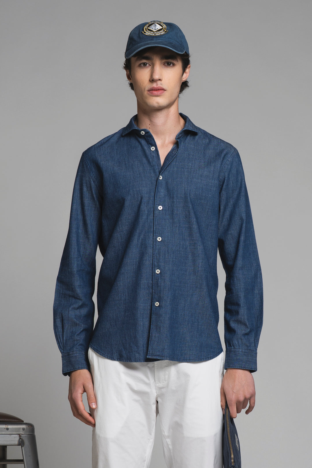 LARS KOREAN SHIRT IN SEERSUCKER
