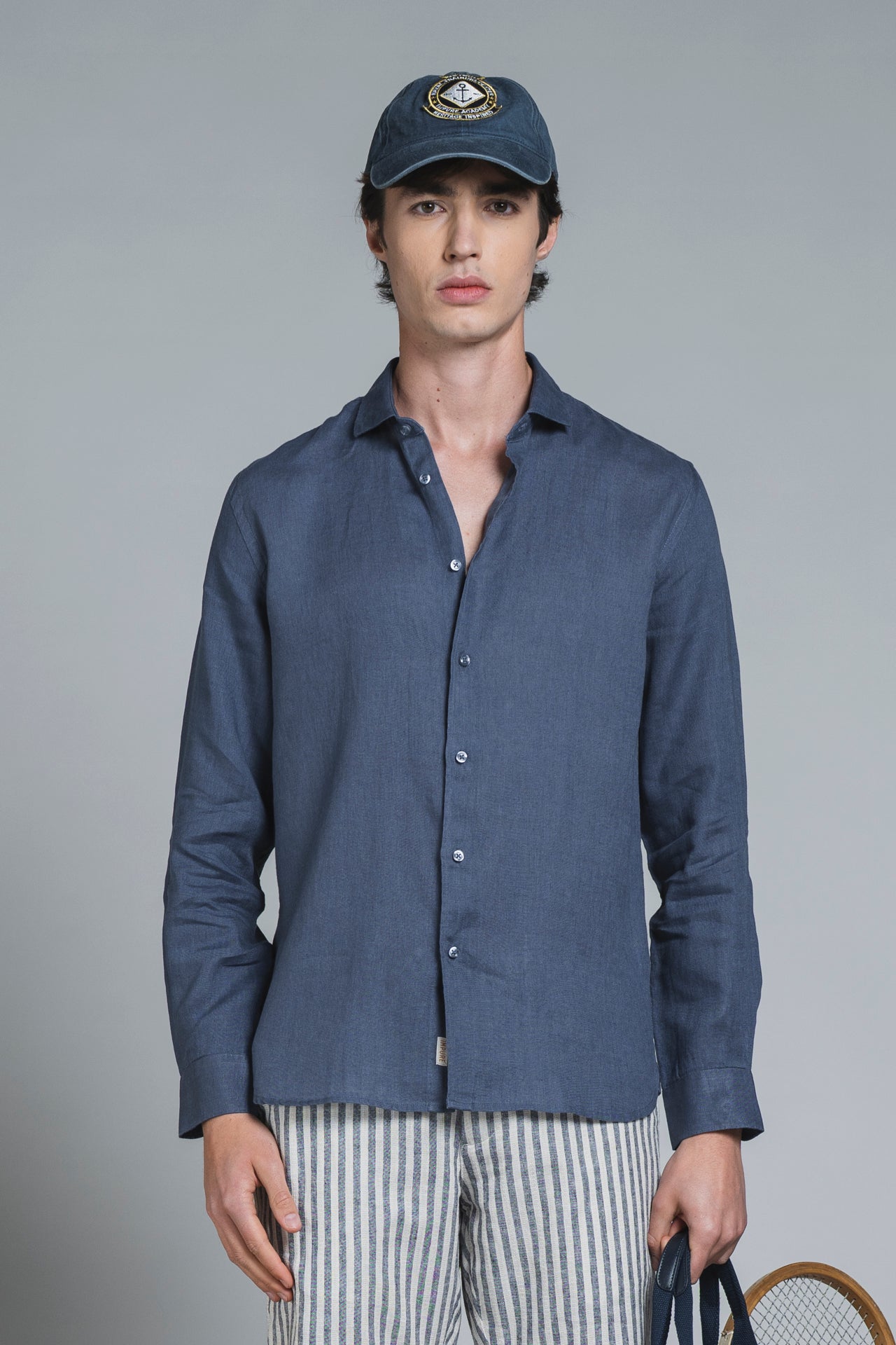 LARS KOREAN SHIRT IN SEERSUCKER