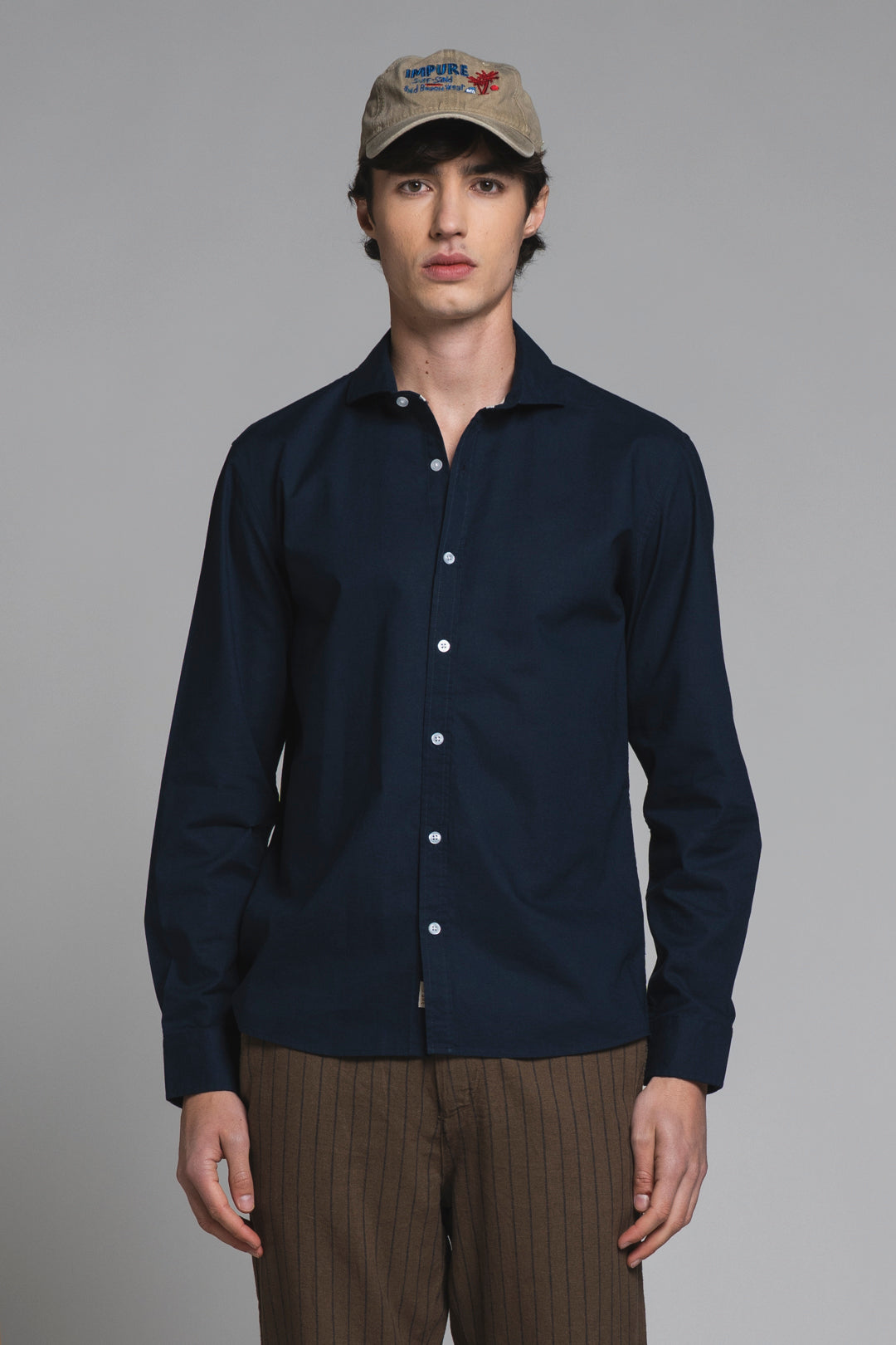 LARS KOREAN SHIRT IN SEERSUCKER