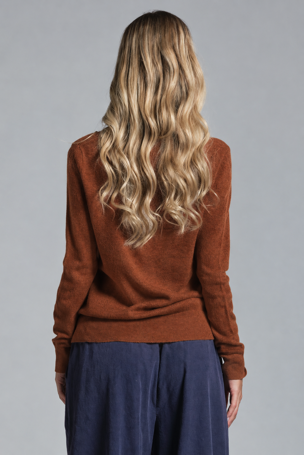 SILVY V NECK IN WOOL MERCERIZED