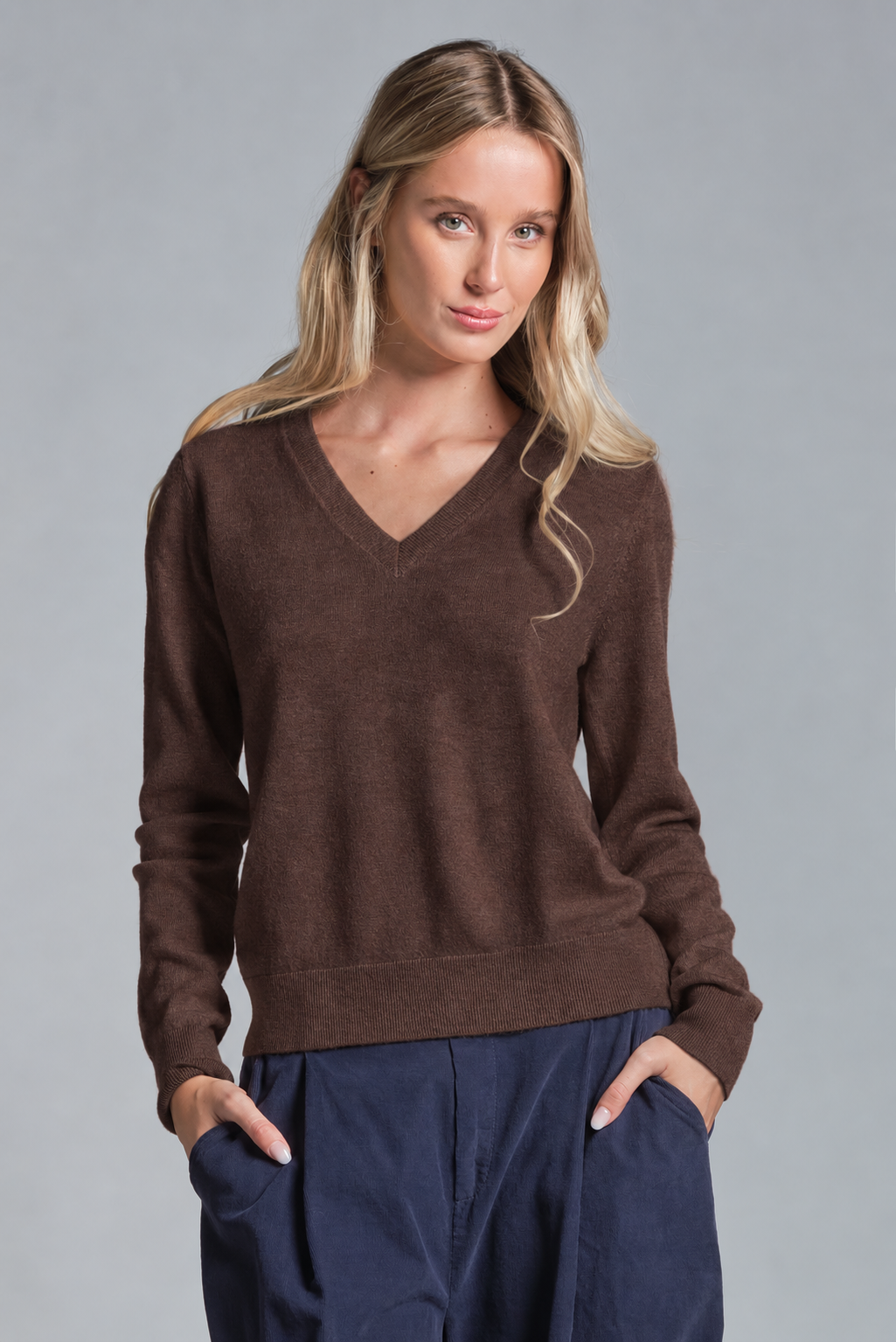 SILVY V NECK IN WOOL MERCERIZED