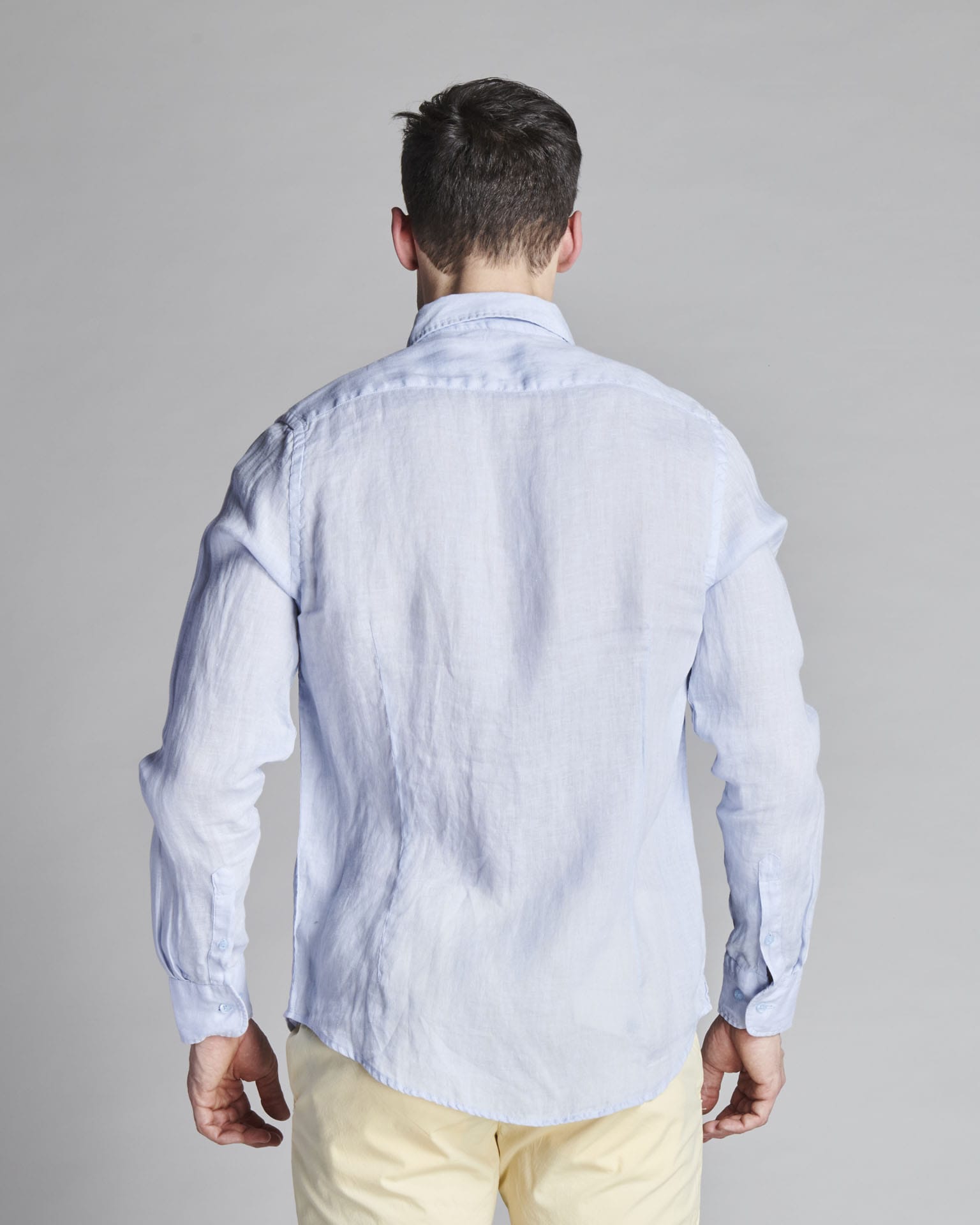 CAMICIA IN LINO BUTTON DOWN