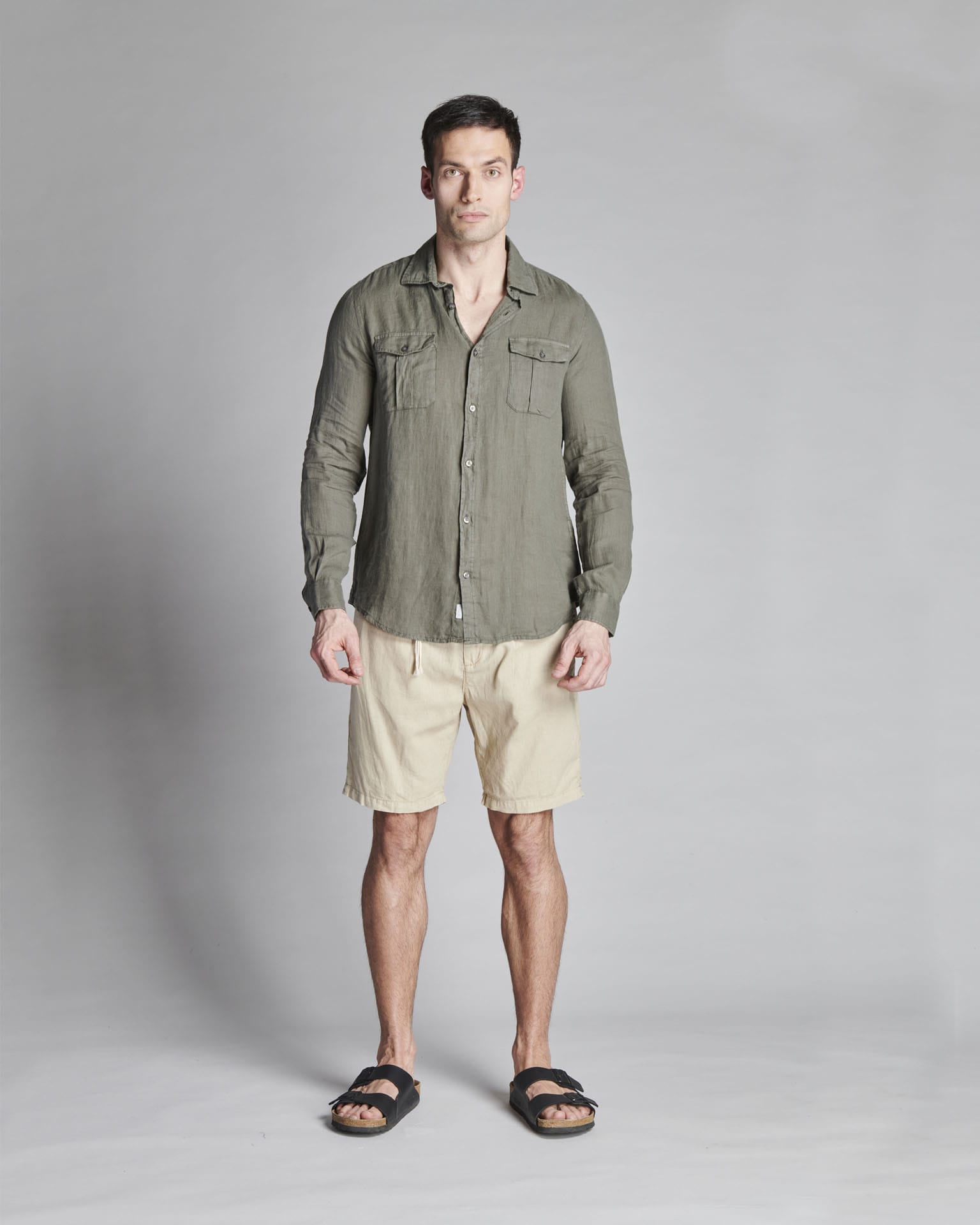 CAMICIA IN LINO MODELLO SAFARI
