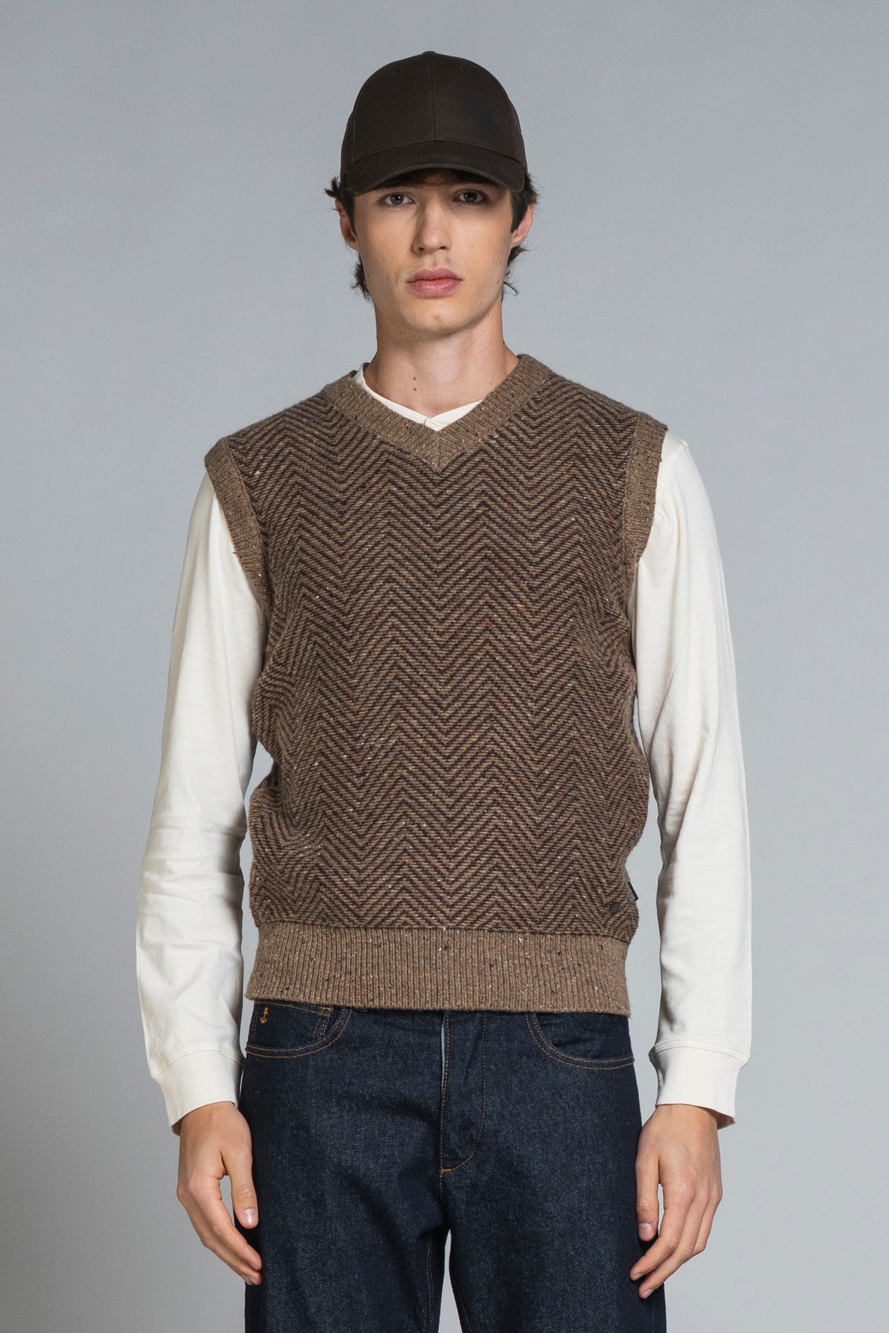 SOAN GILET ROUND NECK IN LAMBSWOOL