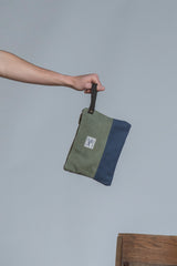 SOHO CLUTCH BAG IN CANVAS