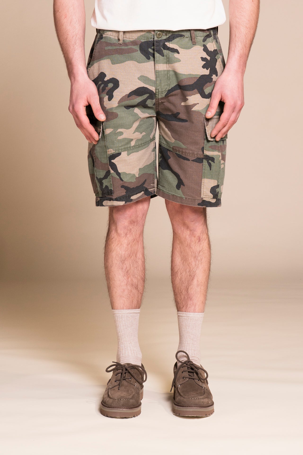 STONE CARGO SHORT IN RIP STOP
