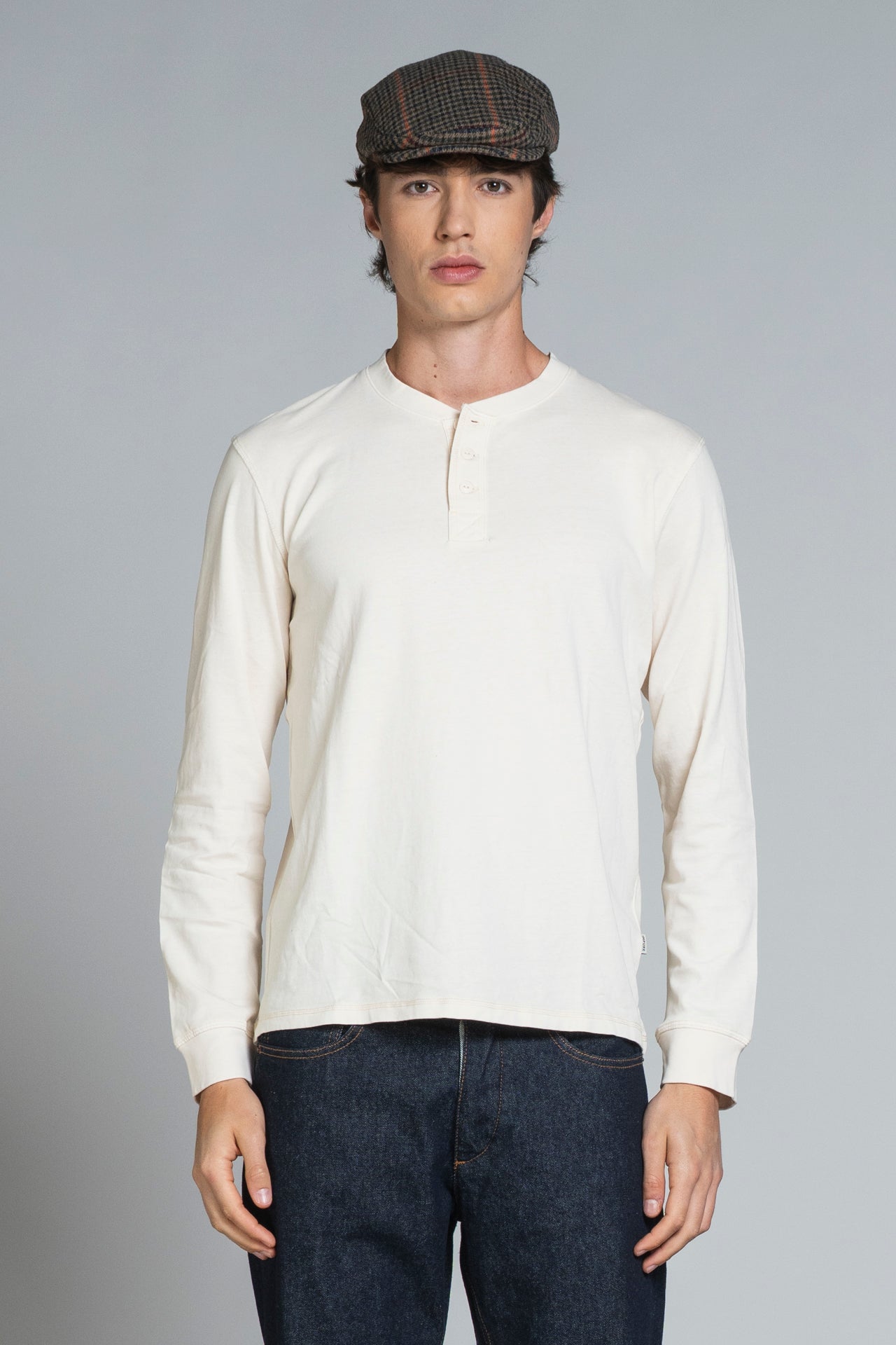 TERENCE CHESTER IN COTTON
