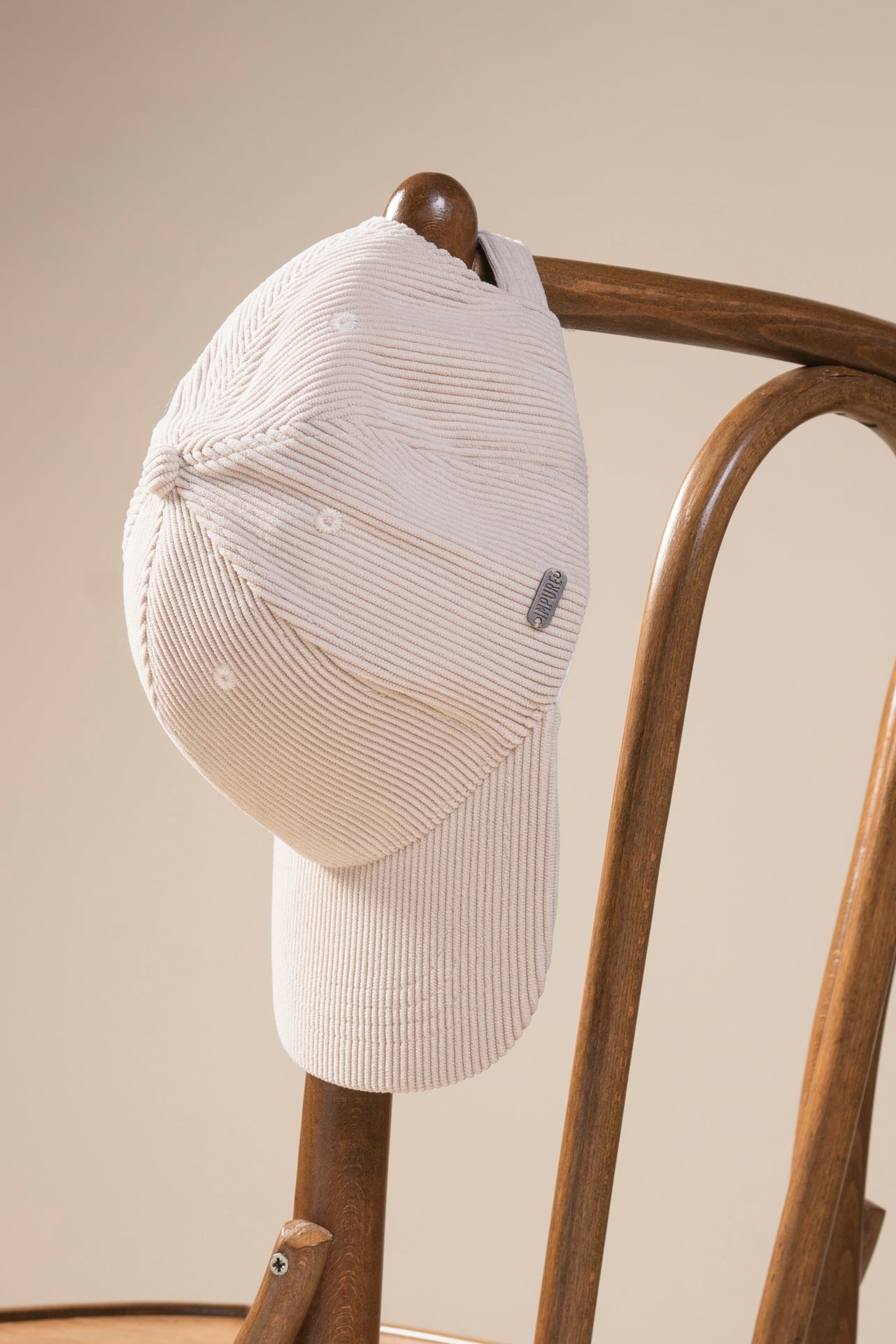 WEST CORDUROY CAP 
