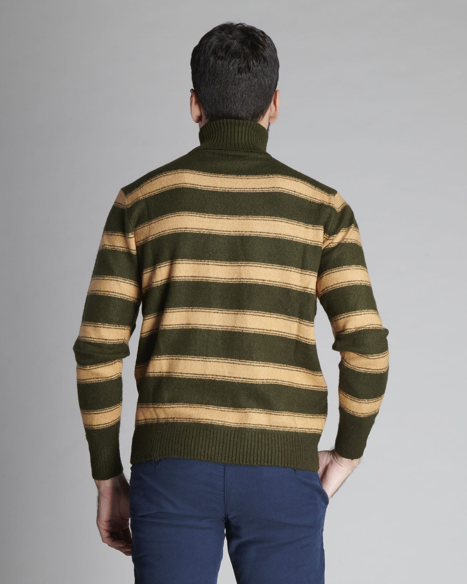 PULLOVER COLLO ALTO A RIGHE
