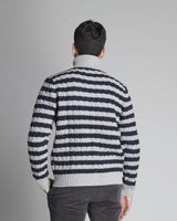 PULLOVER COLLO ALTO STRUTTURA A TRECCE E RIGHE