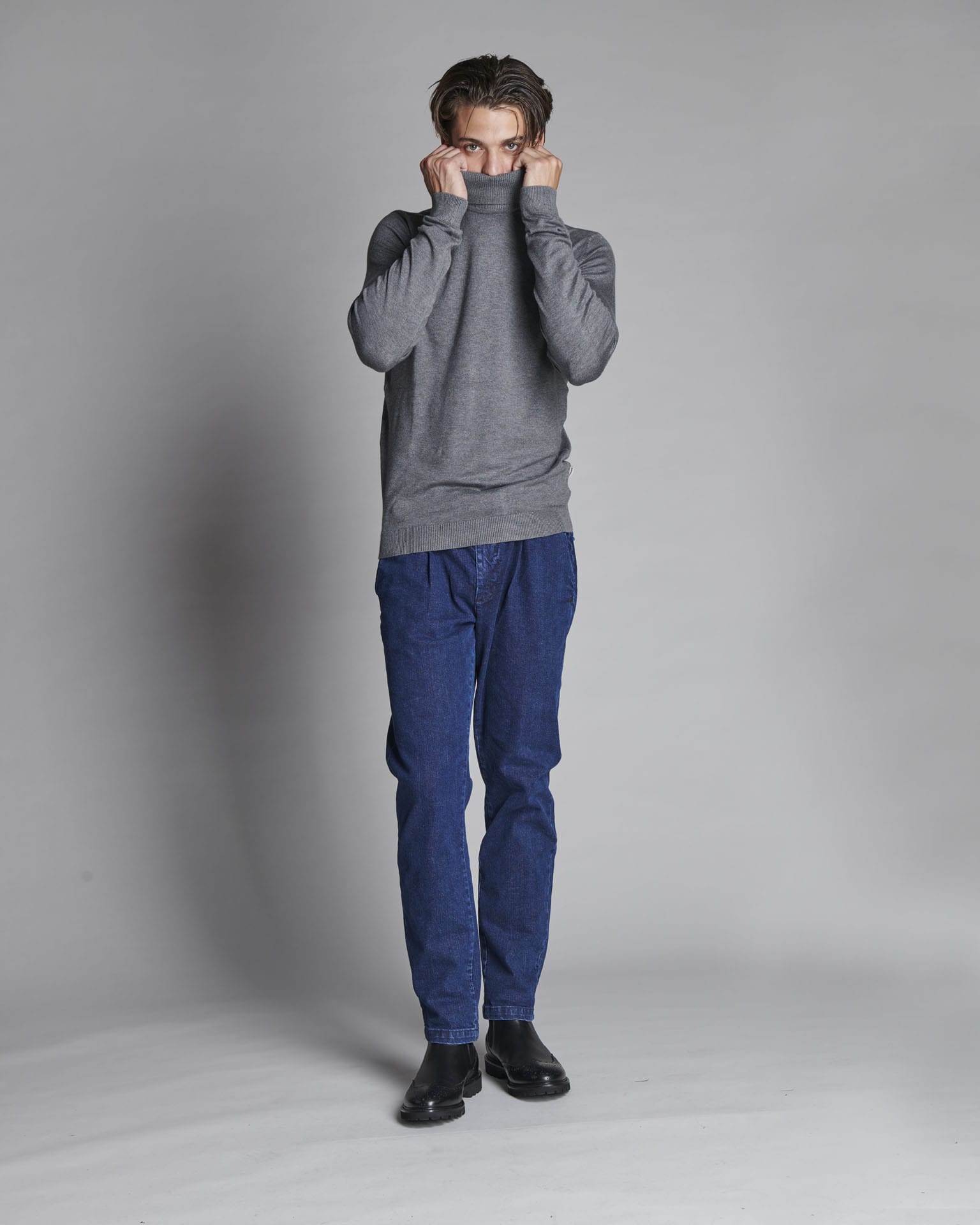VISCOSE MIXED HIGH NECK SWEATER